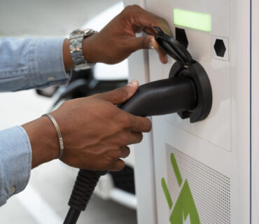 Los beneficios de alquilar vehículos eléctricos ecológicos: movilidad sostenible para un futuro limpio